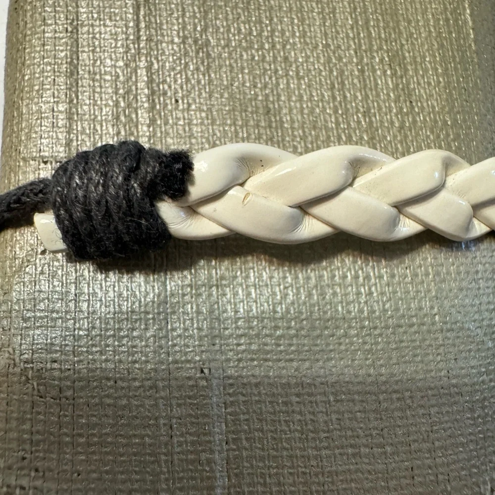 White leather bracelet, new without tags for men or women